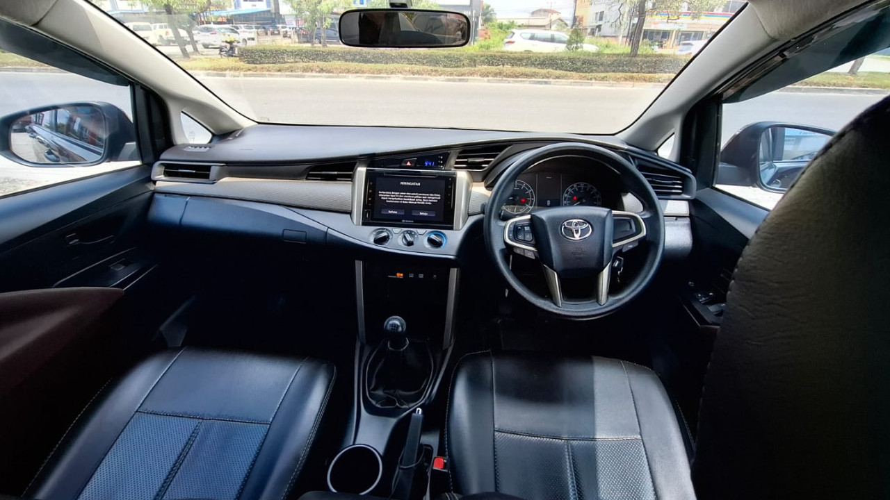 2020 Toyota Innova BENSIN G 2.0 MT 2020 Toyota Innova BENSIN G 2.0 MT