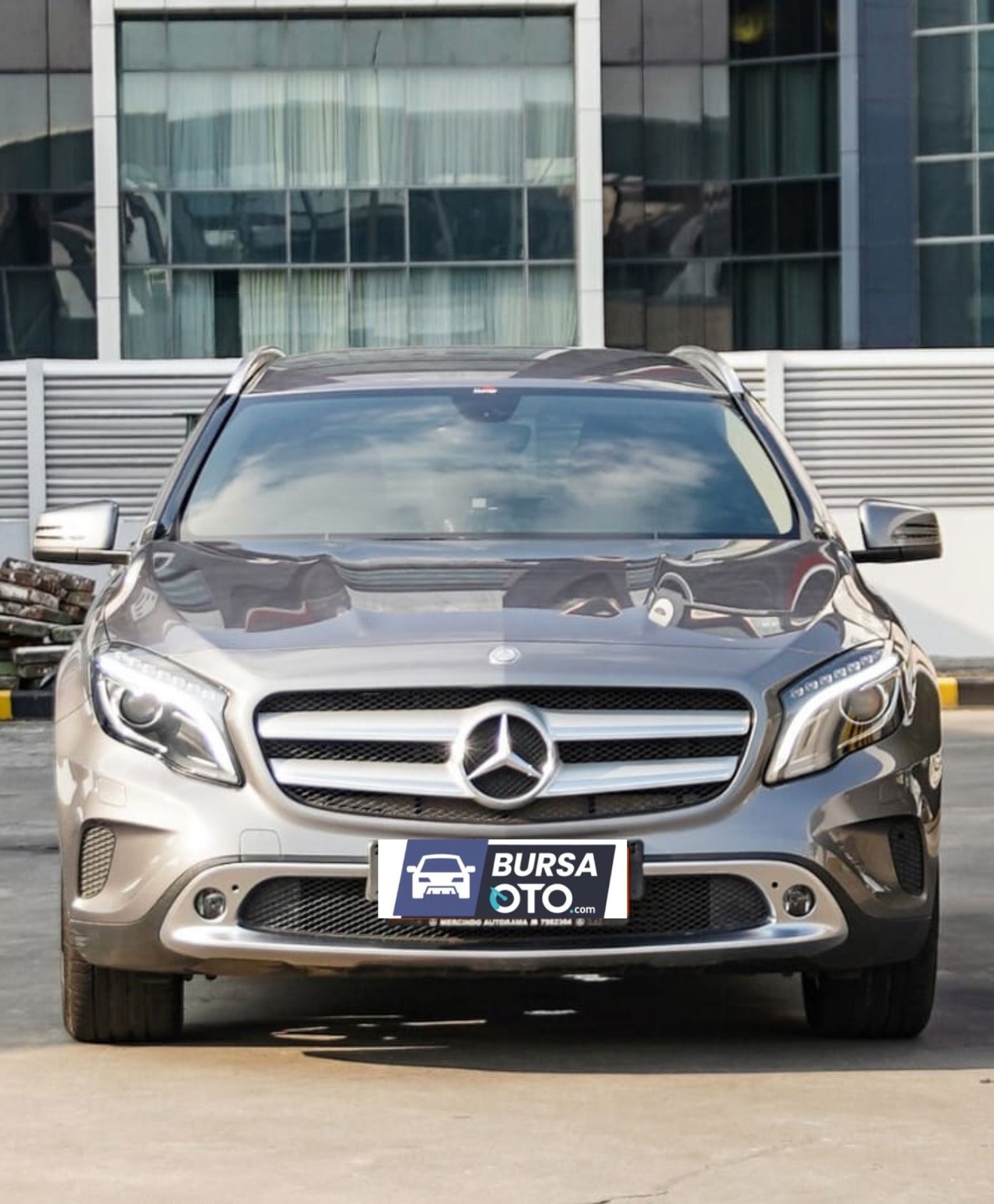 2014 Mercedes Benz GLA CLASS 200 1.6 AT Bekas 2014 Mercedes Benz GLA CLASS 200 1.6 AT Bekas