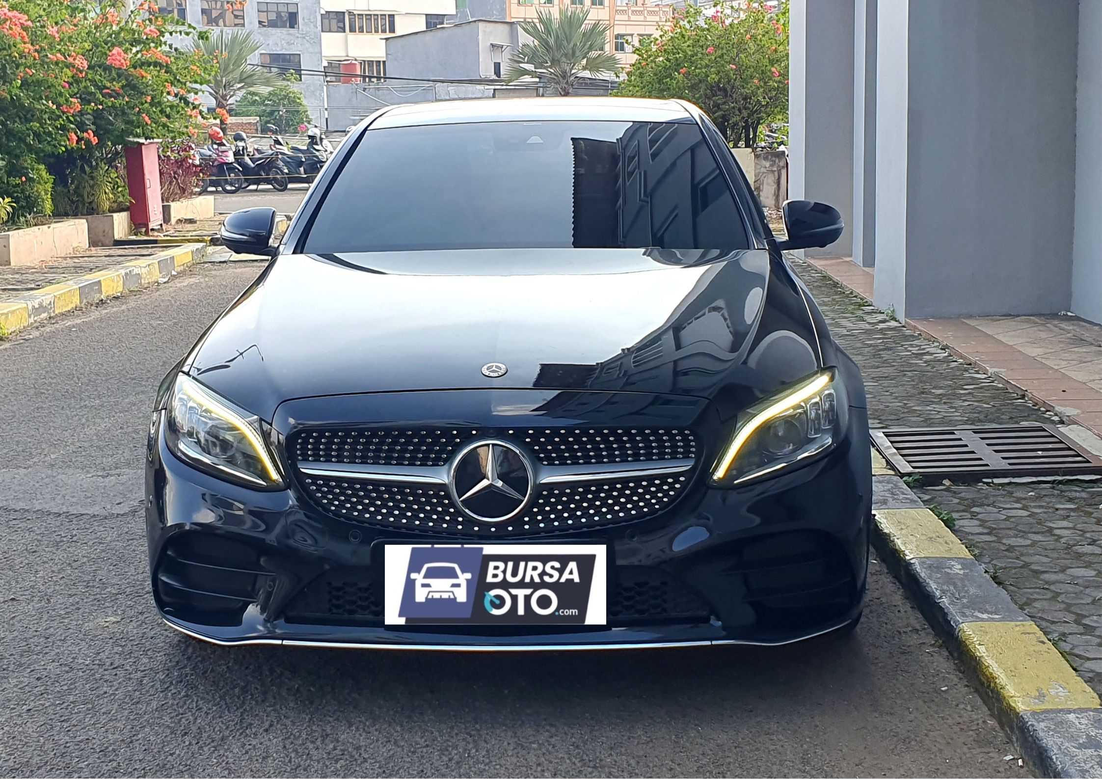 Second Hand 2020 Mercedes Benz C-Class Sedan Second Hand 2020 Mercedes Benz C-Class Sedan