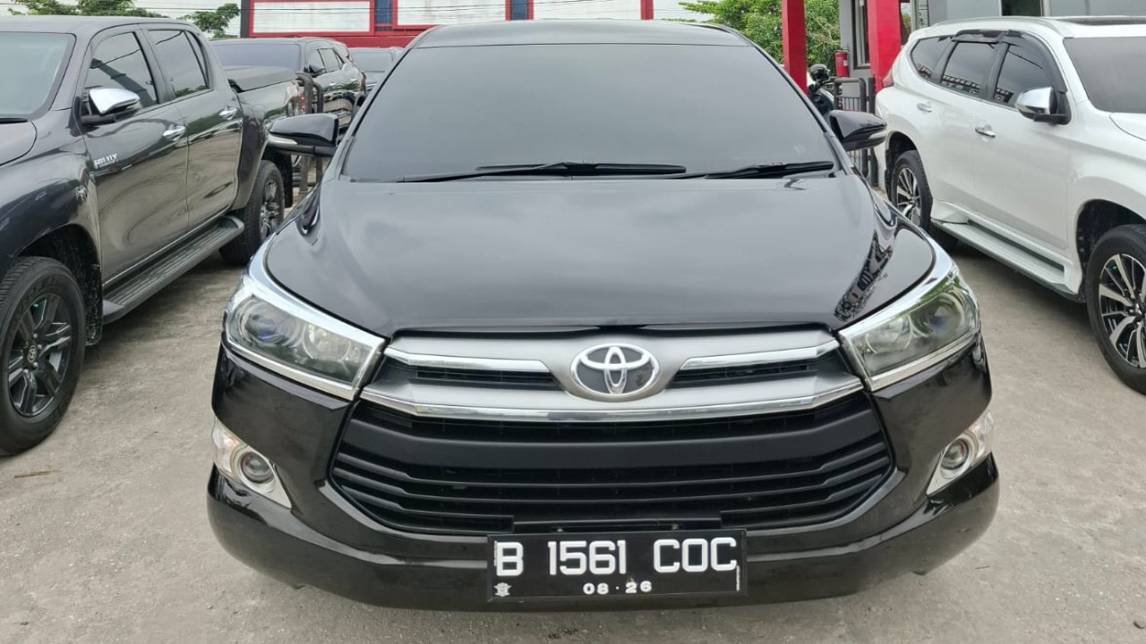 2016 Toyota Kijang Innova 2.0 V AT Bekas 2016 Toyota Kijang Innova 2.0 V AT Bekas