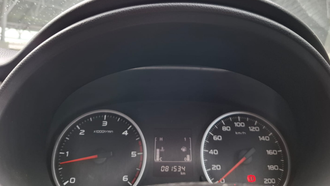 2016 Mitsubishi Pajero Sport Exceed MT 4x2 2016 Mitsubishi Pajero Sport Exceed MT 4x2