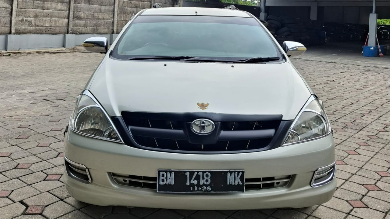 Second Hand 2006 Toyota Innova BENSIN E 2.0 MT Second Hand 2006 Toyota Innova BENSIN E 2.0 MT