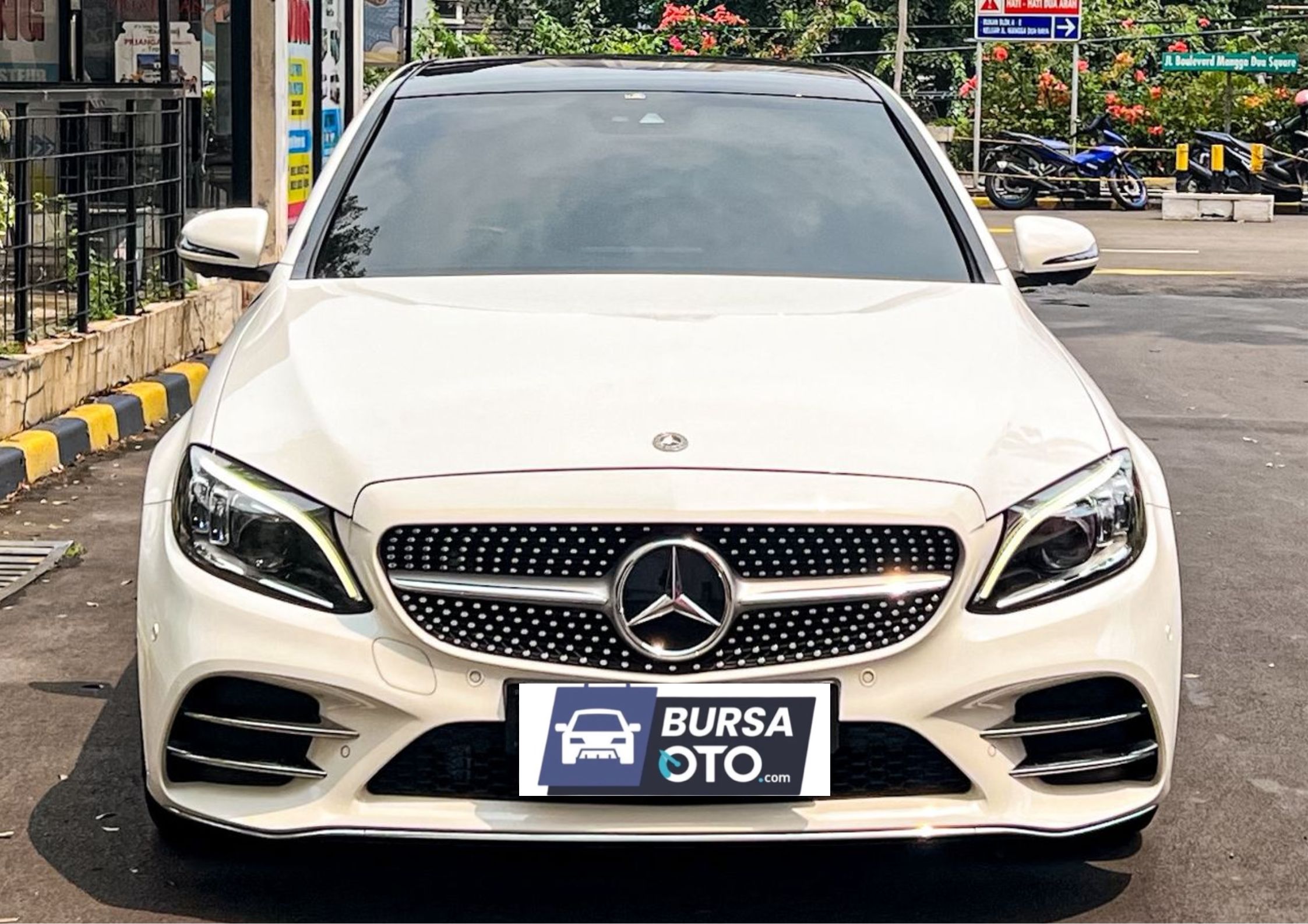 2019 Mercedes Benz C-Class Sedan Bekas 2019 Mercedes Benz C-Class Sedan Bekas
