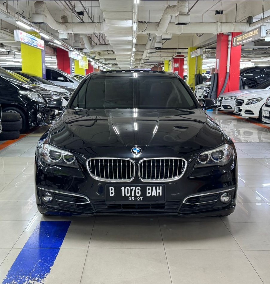 Second Hand 2016 BMW 5 Series Sedan Second Hand 2016 BMW 5 Series Sedan