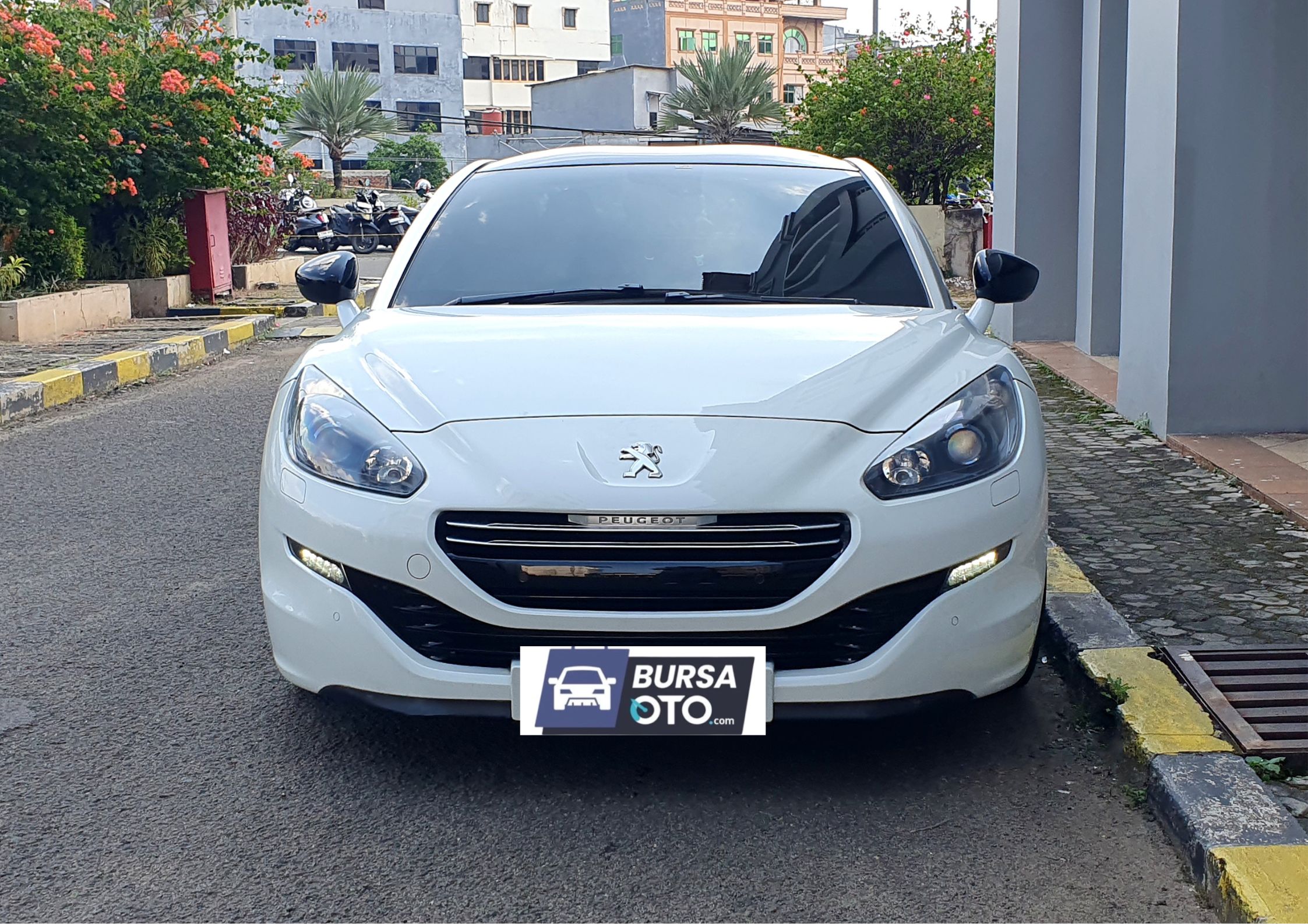 Second Hand 2013 Peugeot RCZ Second Hand 2013 Peugeot RCZ