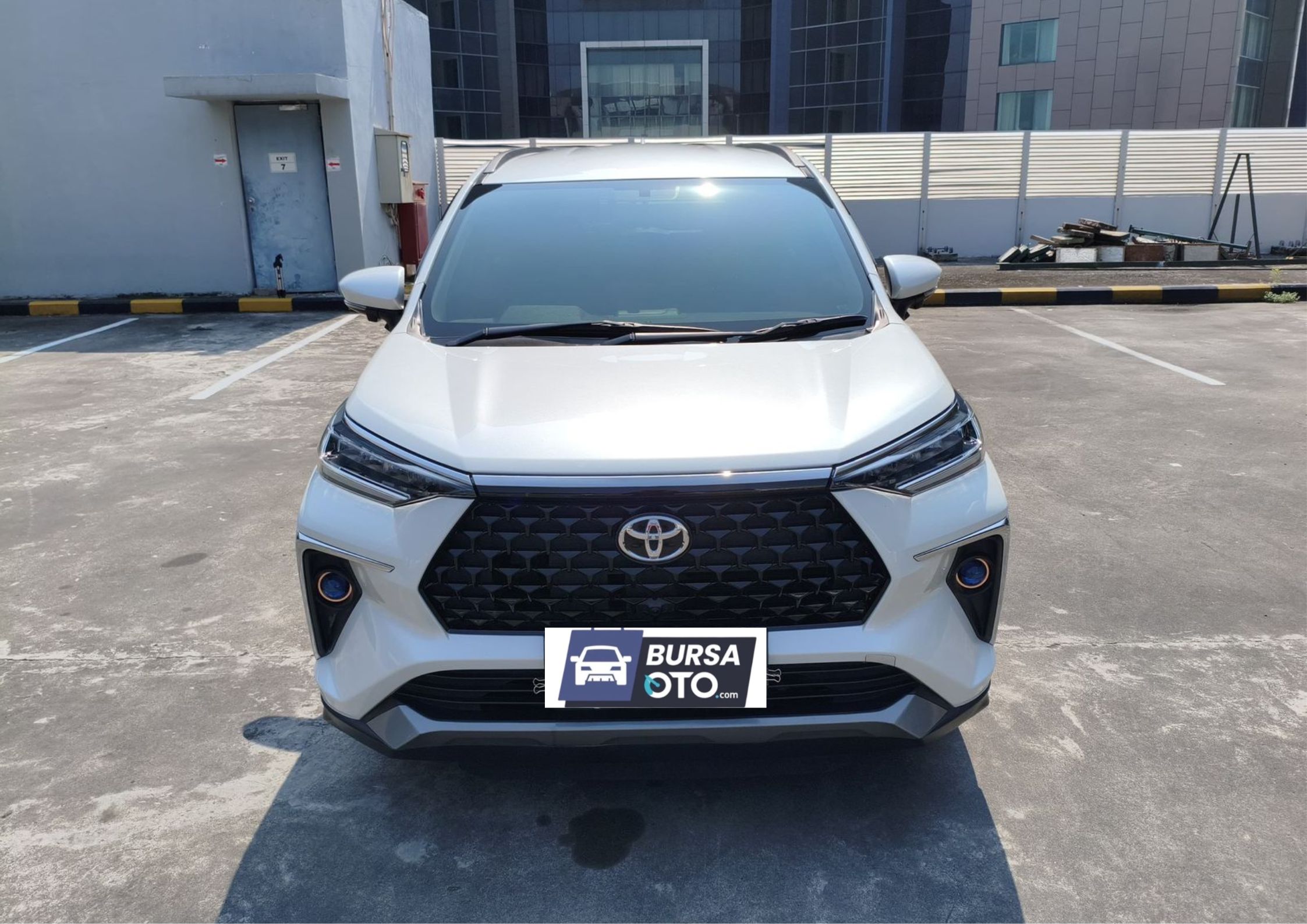 2023 Toyota Veloz Bekas 2023 Toyota Veloz Bekas