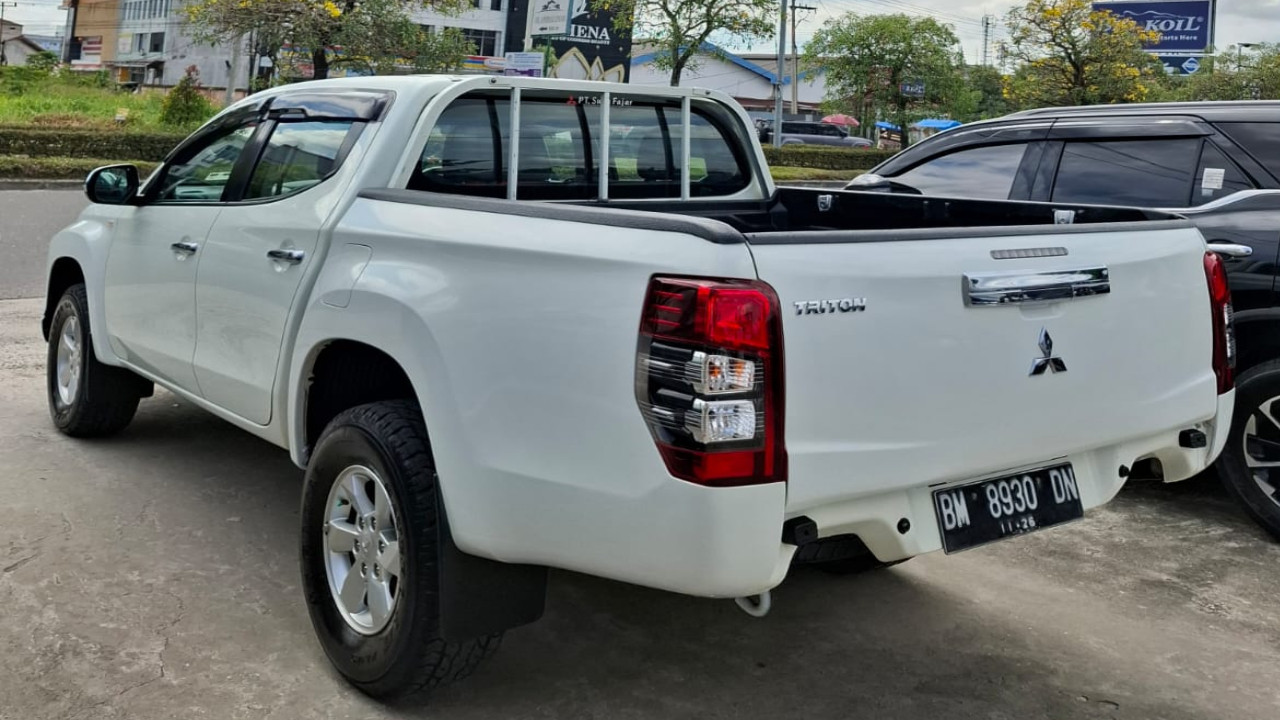 2021 Mitsubishi Triton Double Cab GLS 4x4 MT 2021 Mitsubishi Triton Double Cab GLS 4x4 MT