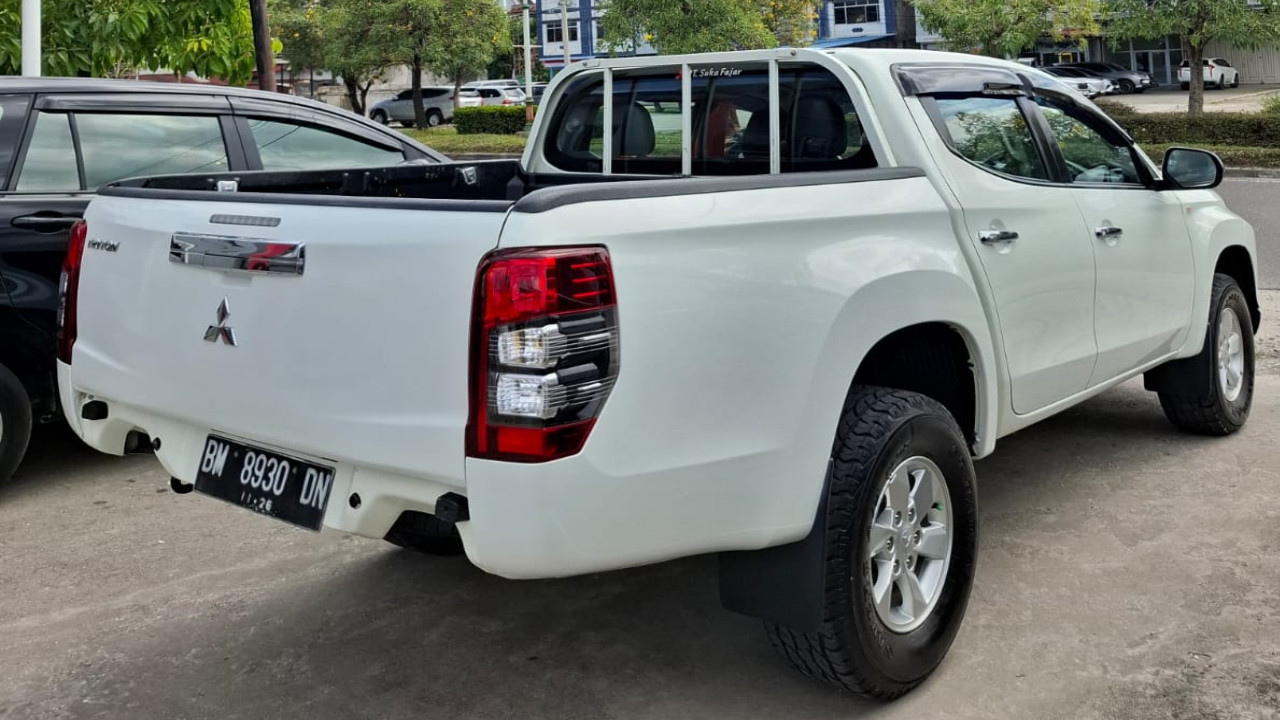 2021 Mitsubishi Triton Double Cab GLS 4x4 MT 2021 Mitsubishi Triton Double Cab GLS 4x4 MT
