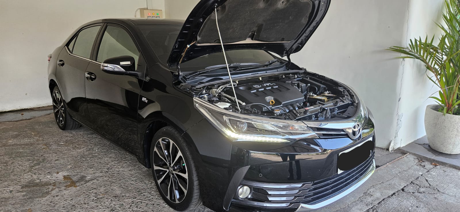 Second Hand 2018 Toyota Corolla Altis V AT Second Hand 2018 Toyota Corolla Altis V AT