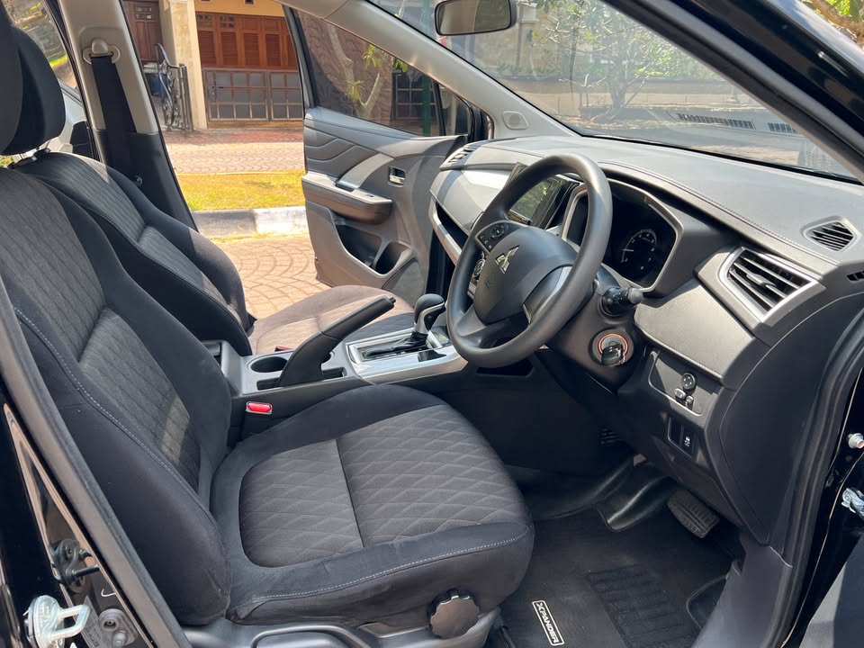 2023 Mitsubishi Xpander Exceed CVT 2023 Mitsubishi Xpander Exceed CVT