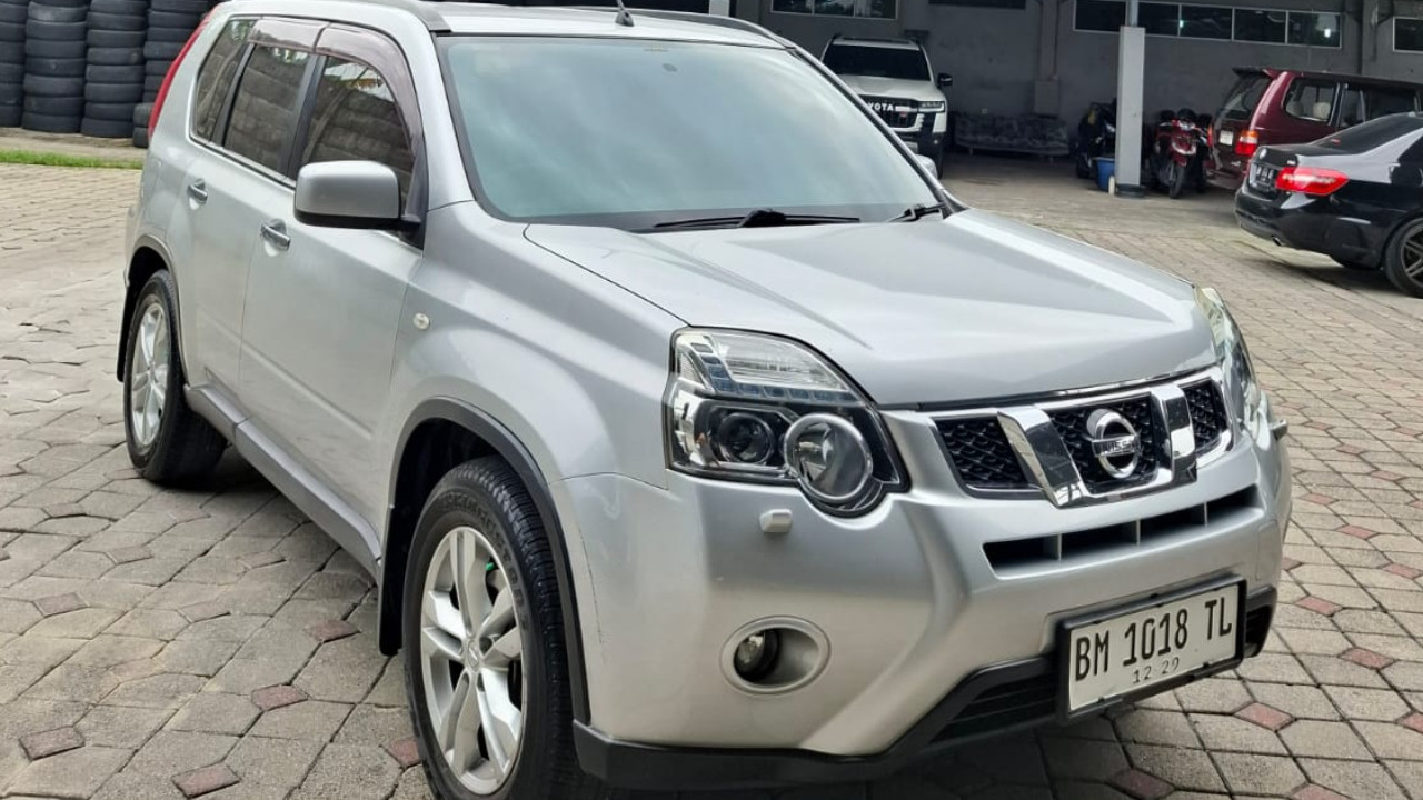 2014 Nissan X Trail 2.0L CVT AT 2014 Nissan X Trail 2.0L CVT AT