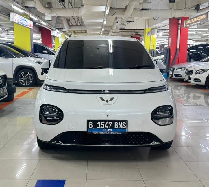 Second Hand 2024 Wuling Cloud EV Second Hand 2024 Wuling Cloud EV