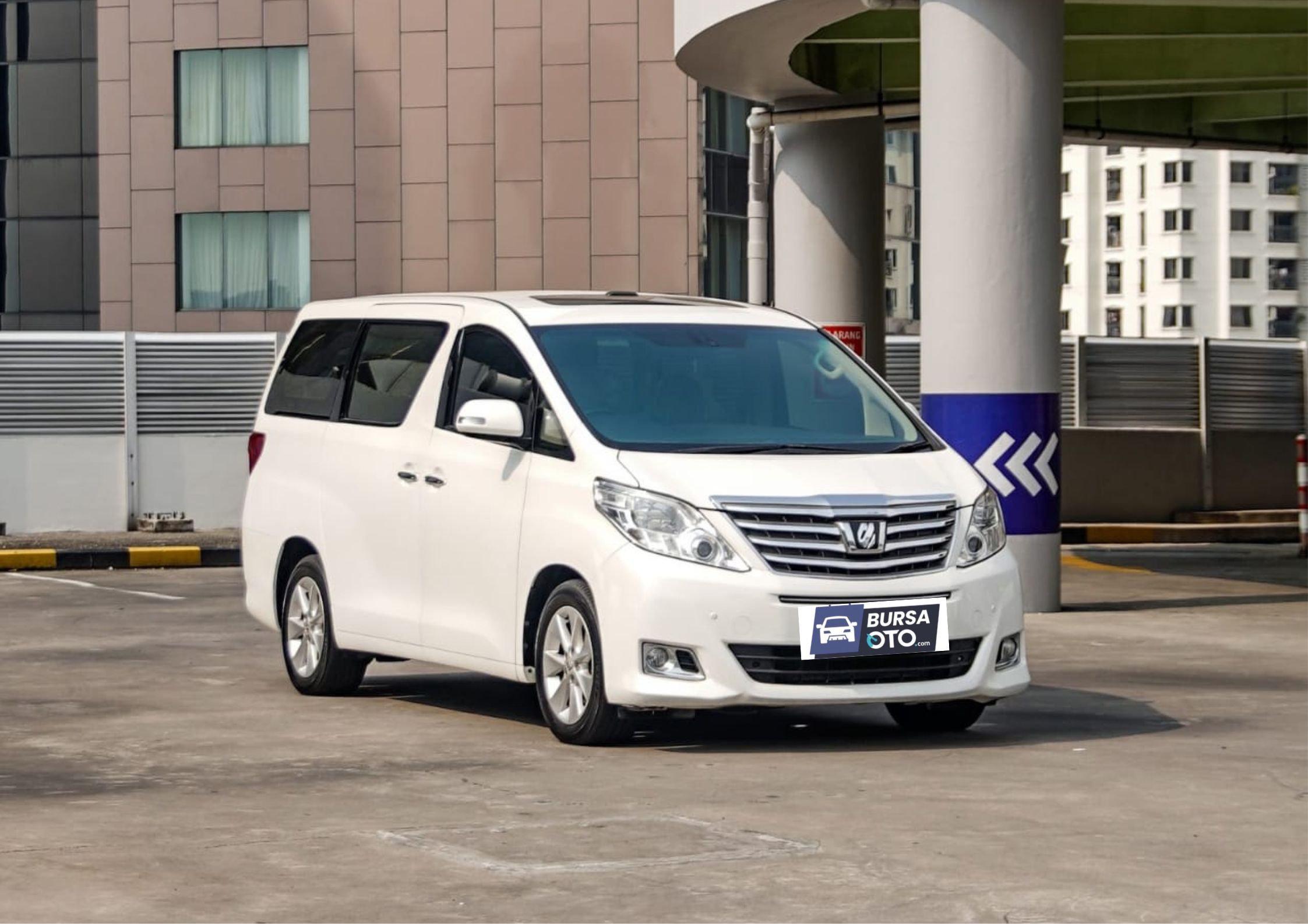 2012 Toyota Alphard 2012 Toyota Alphard