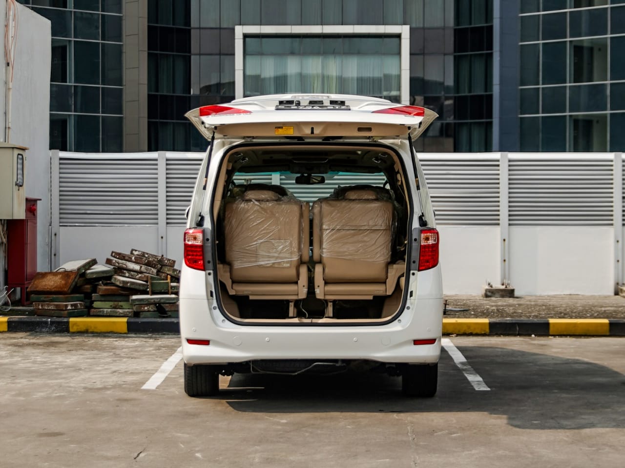 2012 Toyota Alphard 2012 Toyota Alphard