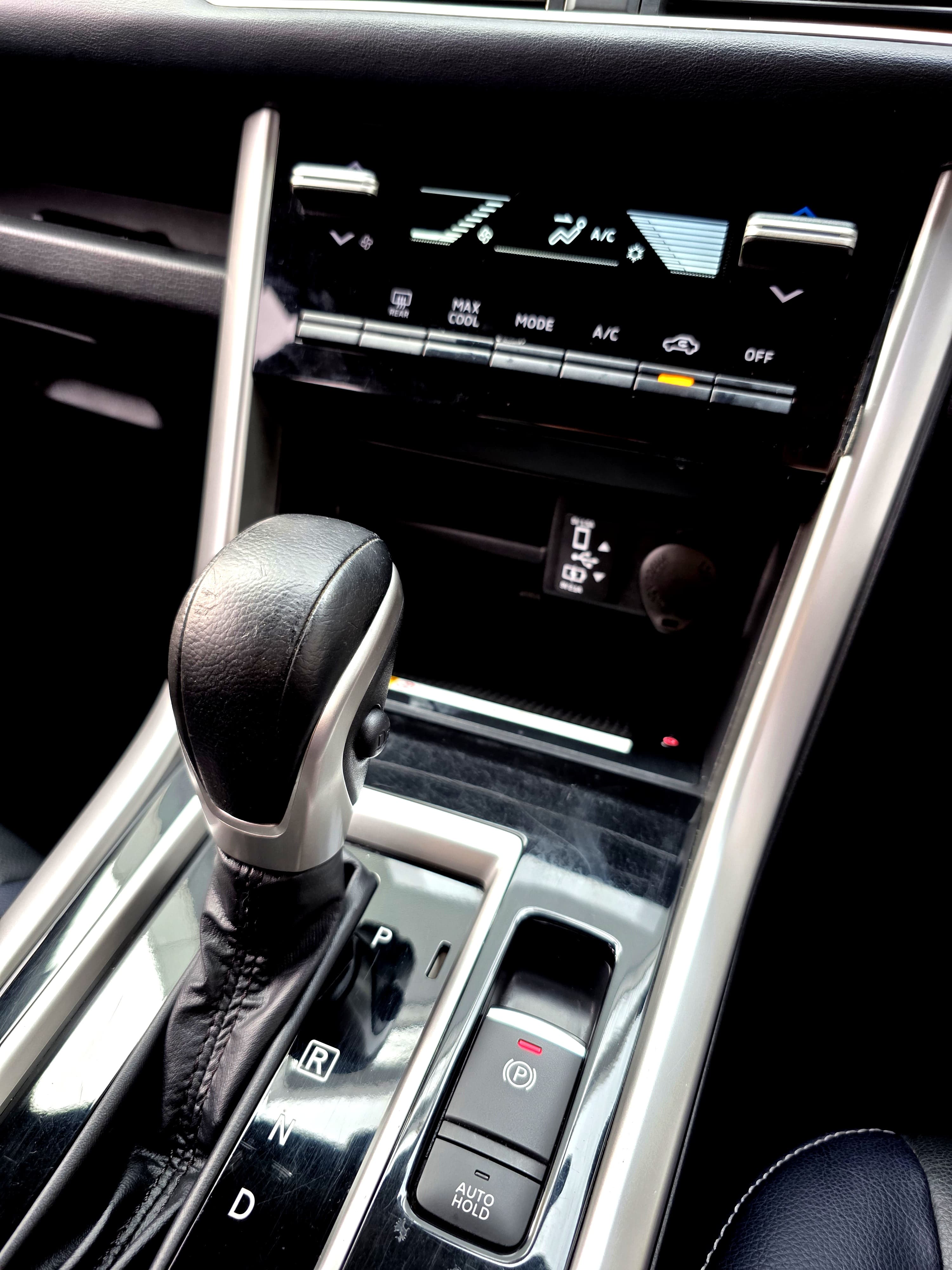 2024 Mitsubishi Xpander Cross 2024 Mitsubishi Xpander Cross