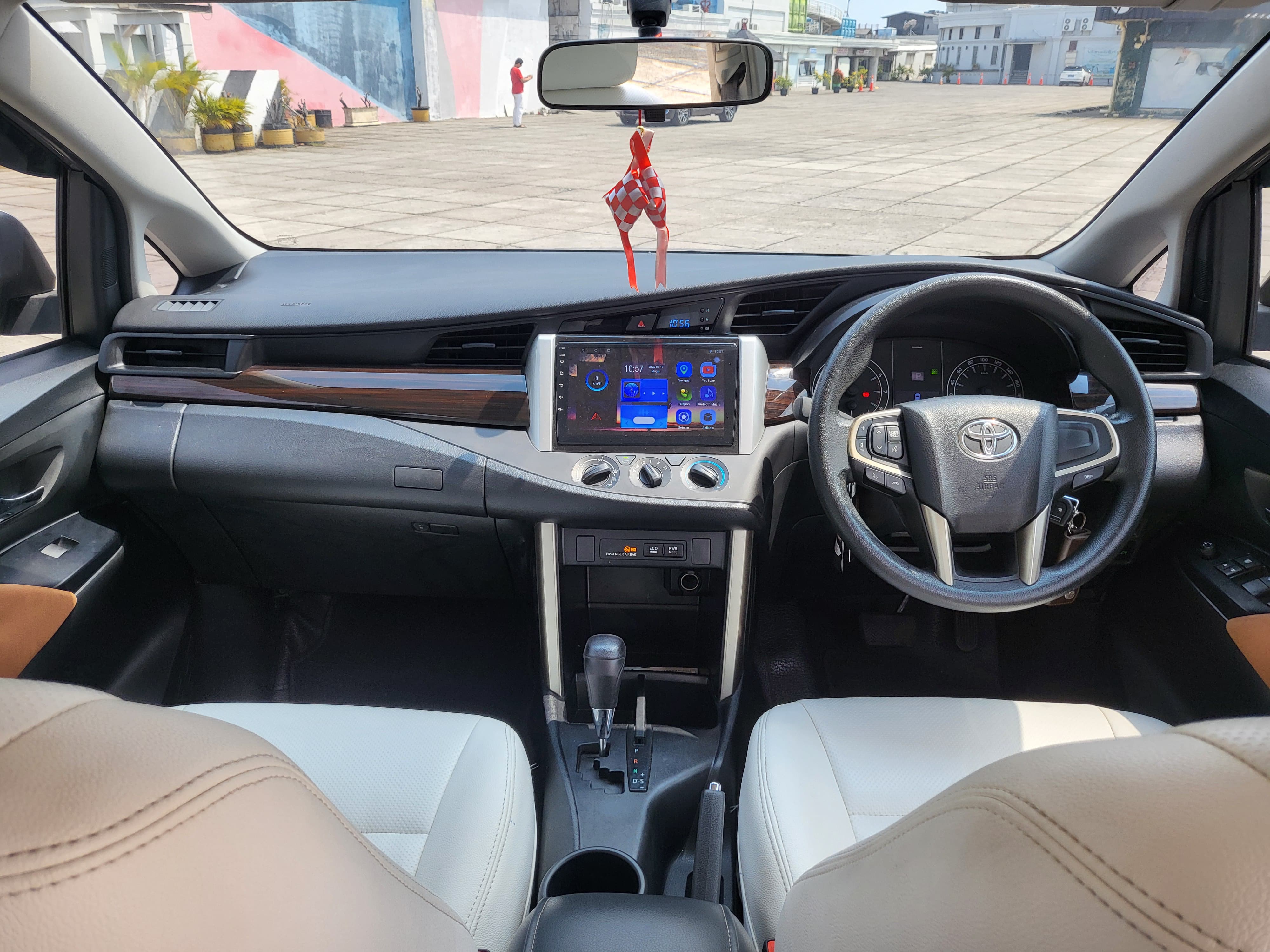 2018 Toyota Venturer 2018 Toyota Venturer