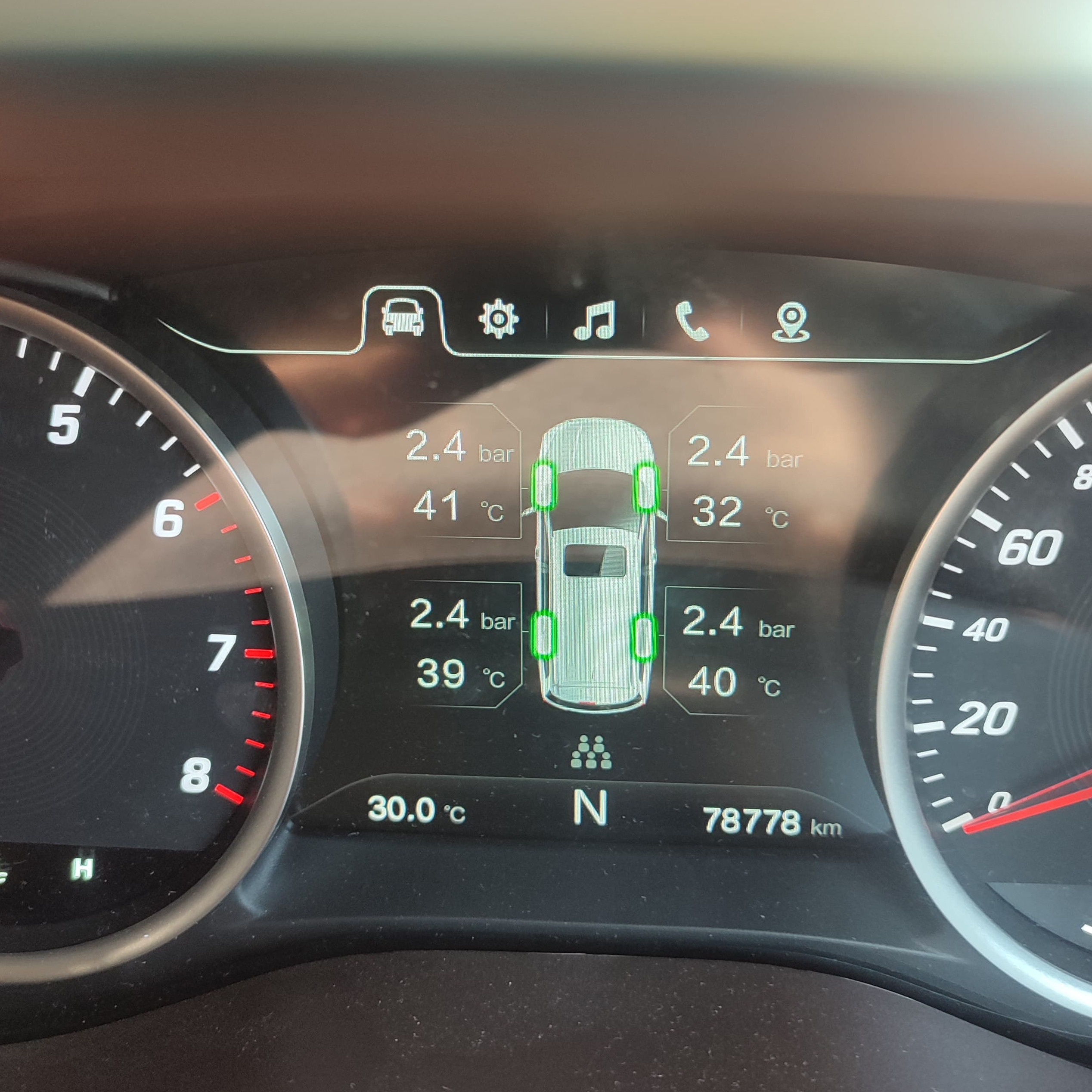 2018 Wuling Cortez 1.8 L LUX+AMT 2018 Wuling Cortez 1.8 L LUX+AMT