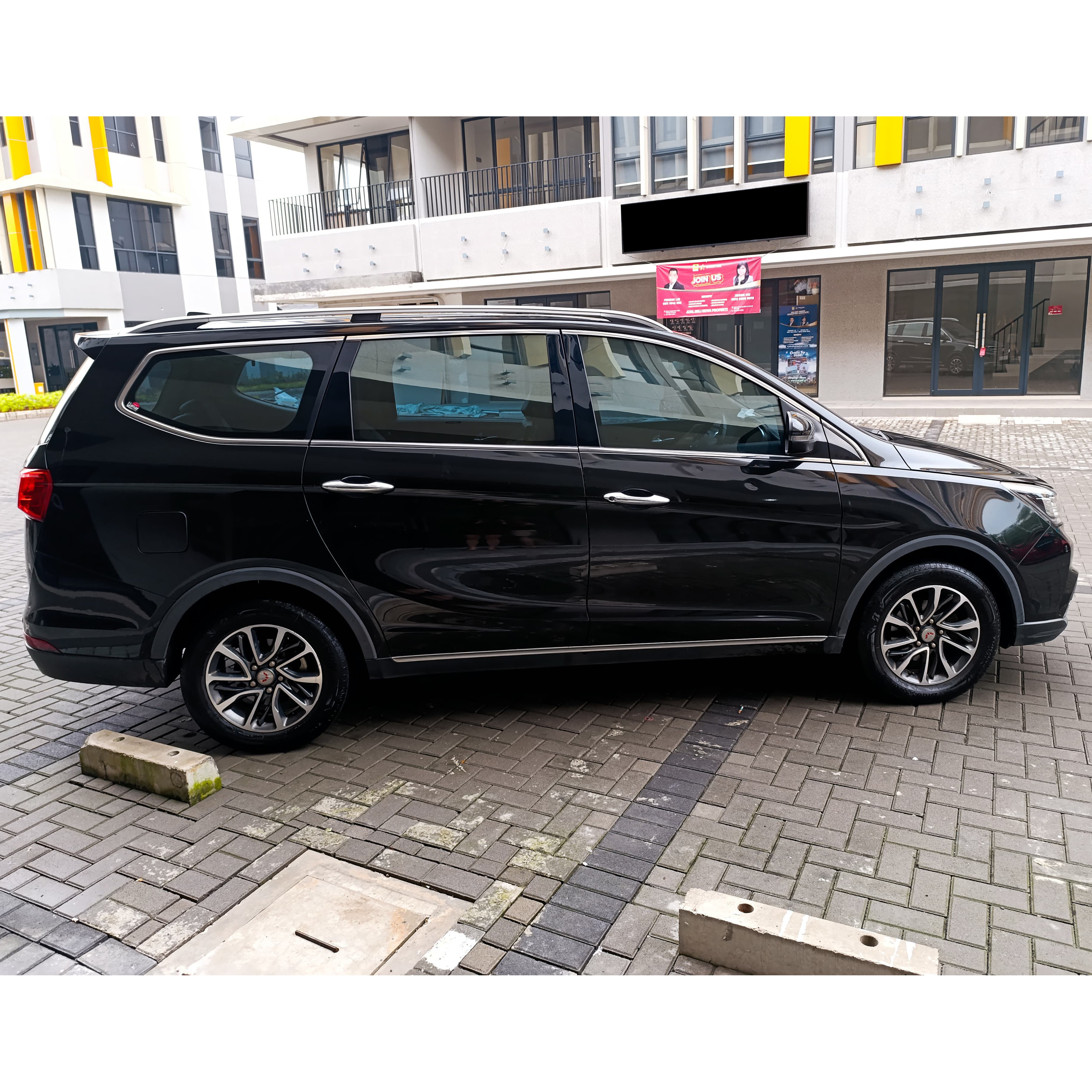 2018 Wuling Cortez 1.8 L LUX+AMT 2018 Wuling Cortez 1.8 L LUX+AMT