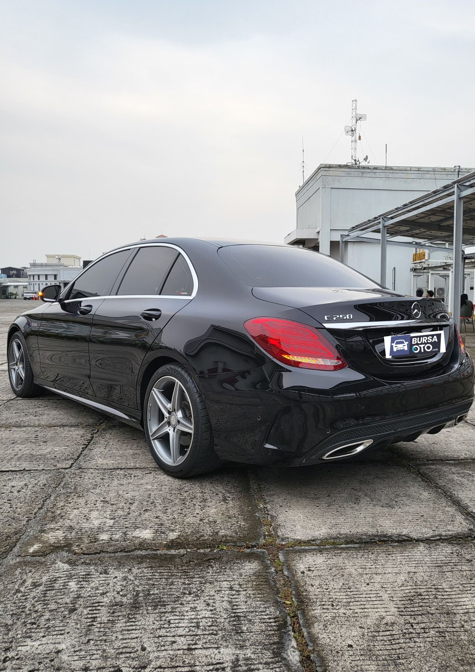 2016 Mercedes Benz C-Class Sedan 2016 Mercedes Benz C-Class Sedan