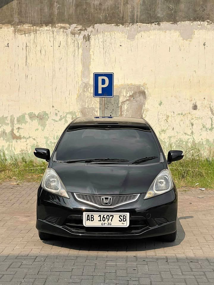 Second Hand 2009 Honda Jazz  1.5L RS AT Second Hand 2009 Honda Jazz  1.5L RS AT