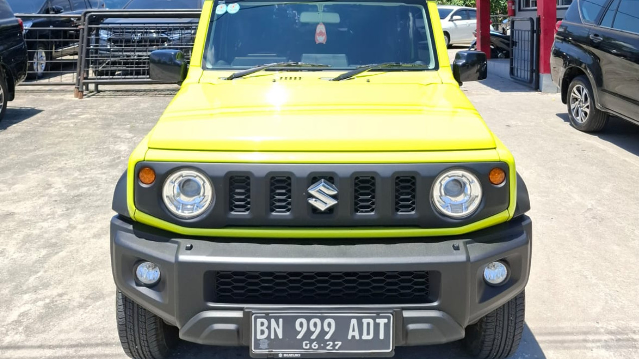 2022 Suzuki Jimny Single Tone AT Bekas 2022 Suzuki Jimny Single Tone AT Bekas