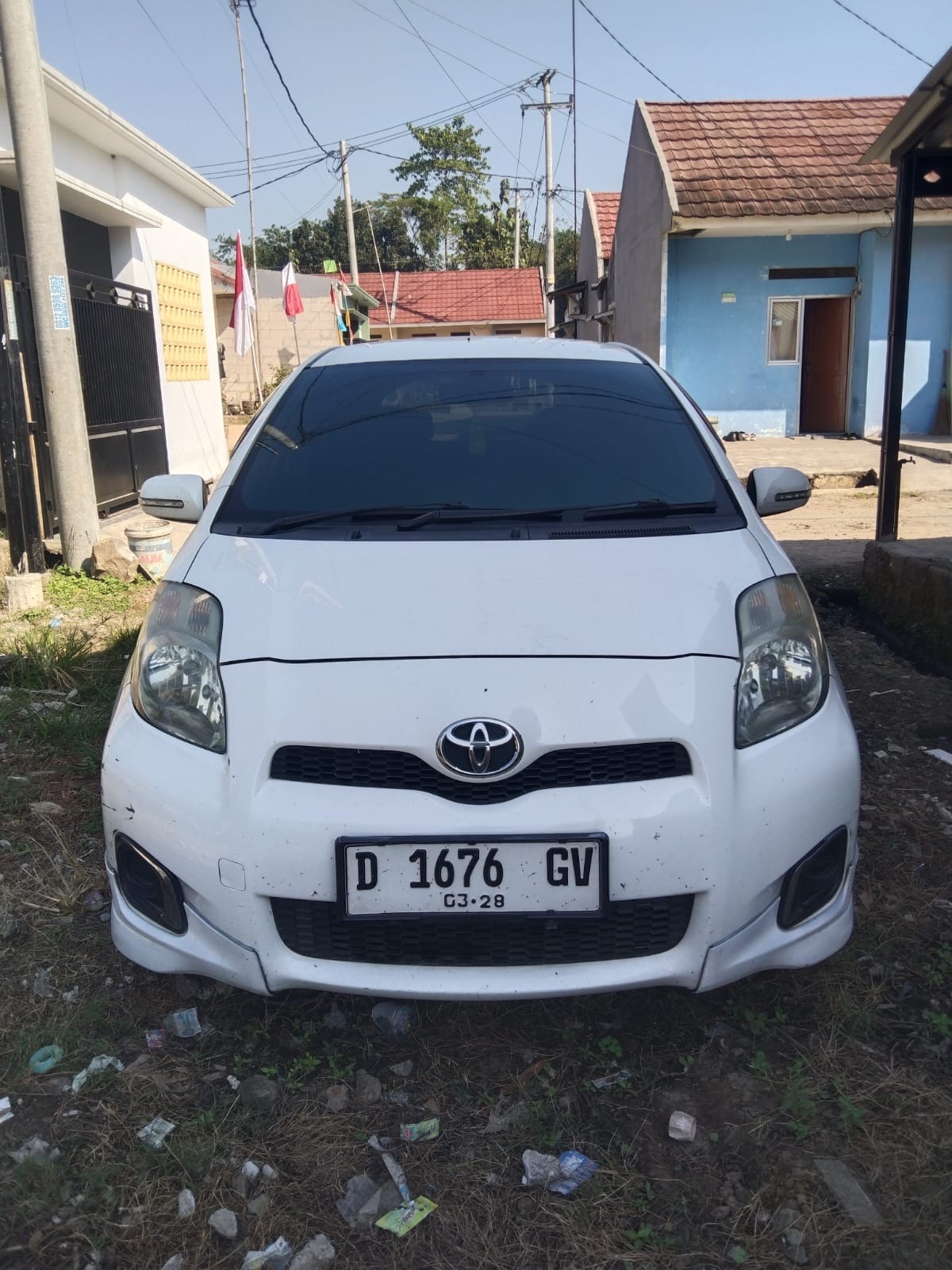 Second Hand 2013 Toyota Yaris  E AT Second Hand 2013 Toyota Yaris  E AT