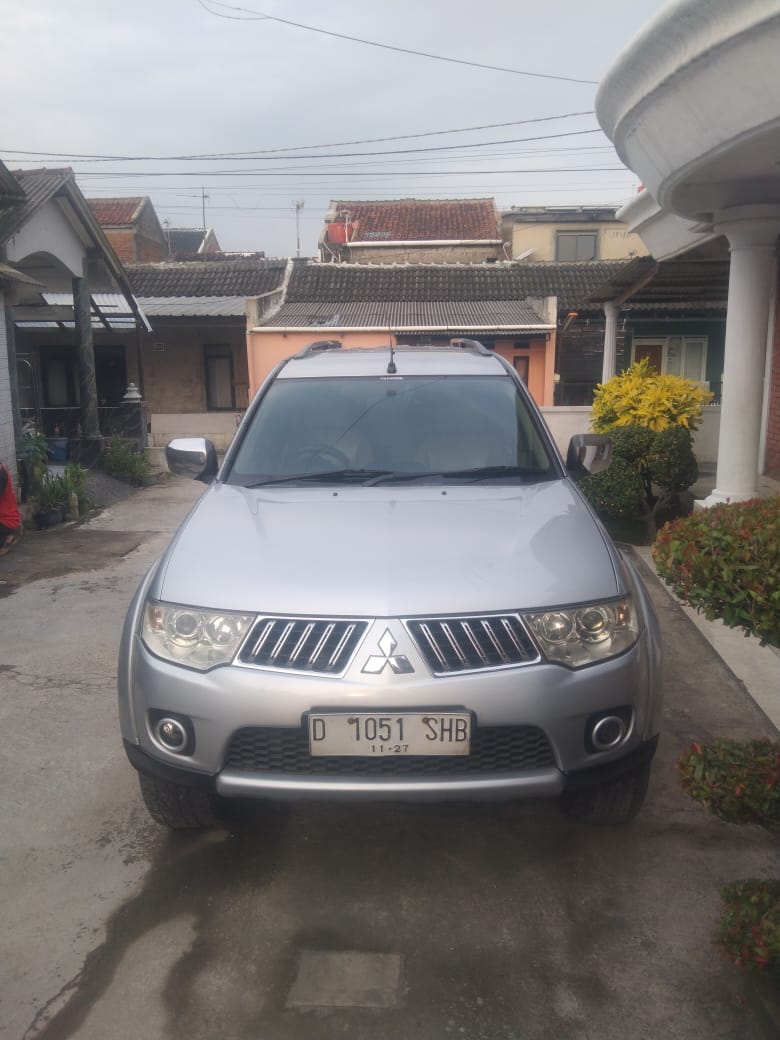 2010 Mitsubishi Pajero Sport  EXC AT 4X4 Bekas 2010 Mitsubishi Pajero Sport  EXC AT 4X4 Bekas