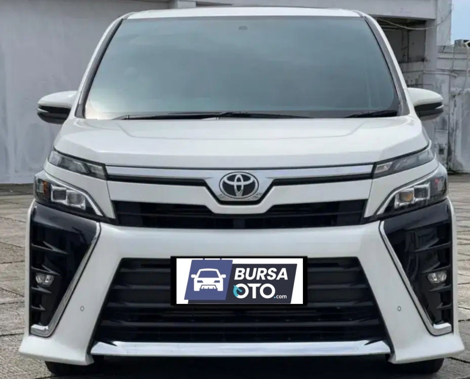 Second Hand 2018 Toyota Voxy Second Hand 2018 Toyota Voxy