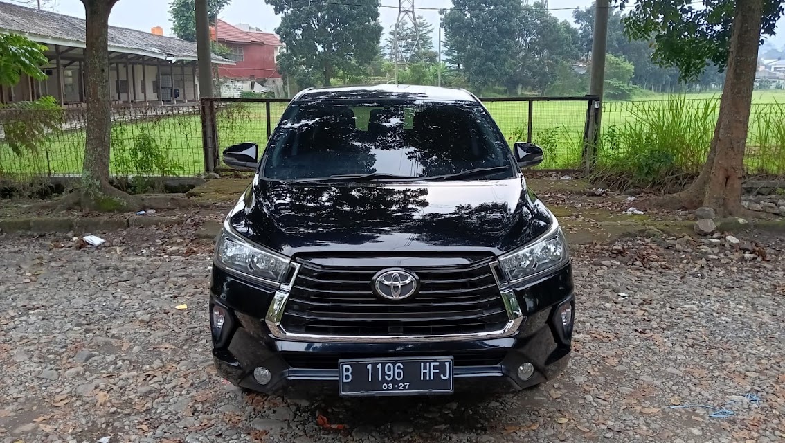 Second Hand 2022 Toyota Innova DIESEL G 2.4 AT Second Hand 2022 Toyota Innova DIESEL G 2.4 AT