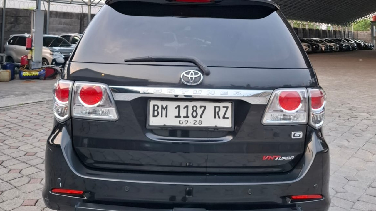 2013 Toyota Fortuner  2.5L G VNT TRD Diesel AT 2013 Toyota Fortuner  2.5L G VNT TRD Diesel AT