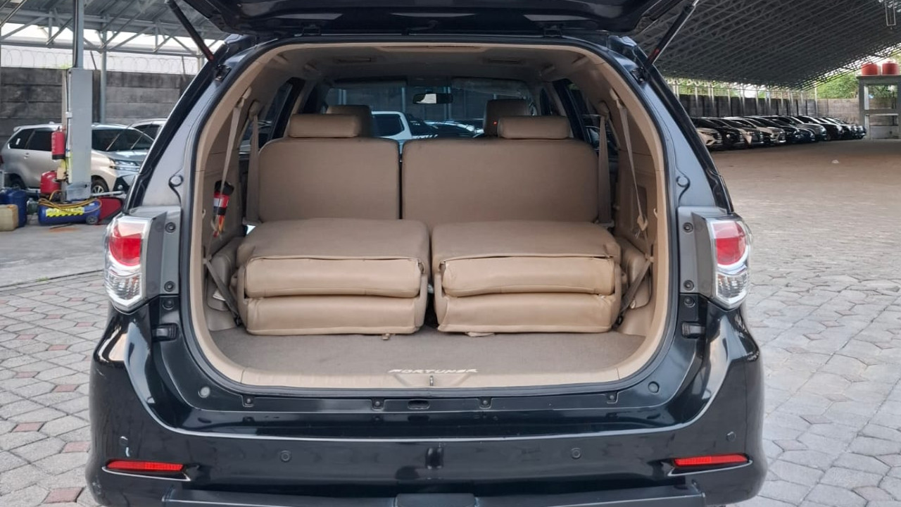 2013 Toyota Fortuner  2.5L G VNT TRD Diesel AT 2013 Toyota Fortuner  2.5L G VNT TRD Diesel AT