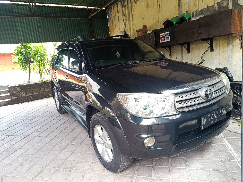 2009 Toyota Fortuner  2.7 G LUX AT Bekas 2009 Toyota Fortuner  2.7 G LUX AT Bekas