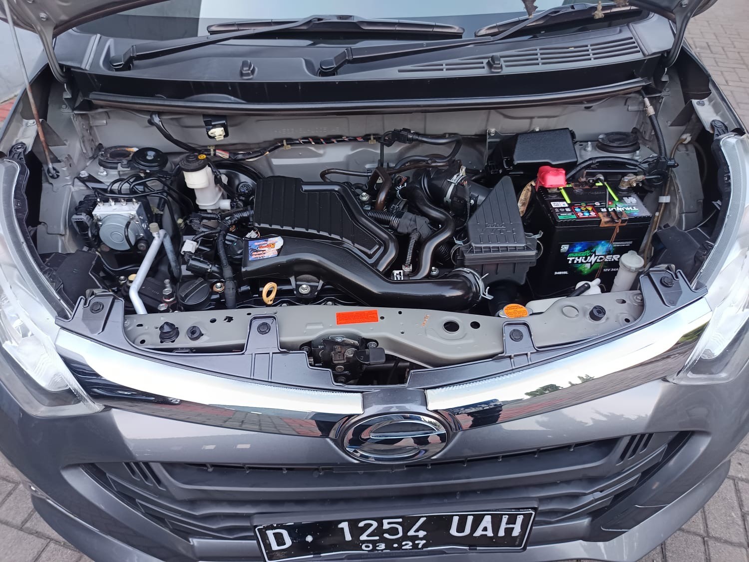 2017 Daihatsu Sigra  1.2 R AT 2017 Daihatsu Sigra  1.2 R AT