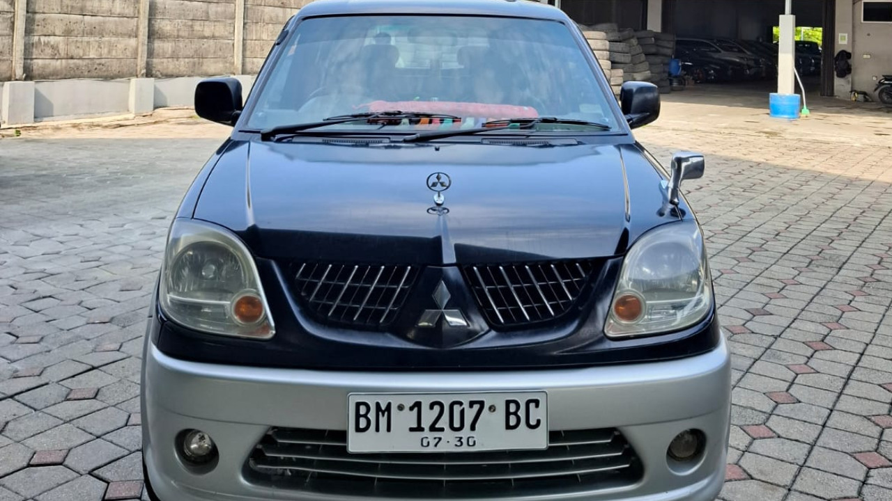 Second Hand 2005 Mitsubishi Kuda Grandia 2.0L MT Second Hand 2005 Mitsubishi Kuda Grandia 2.0L MT