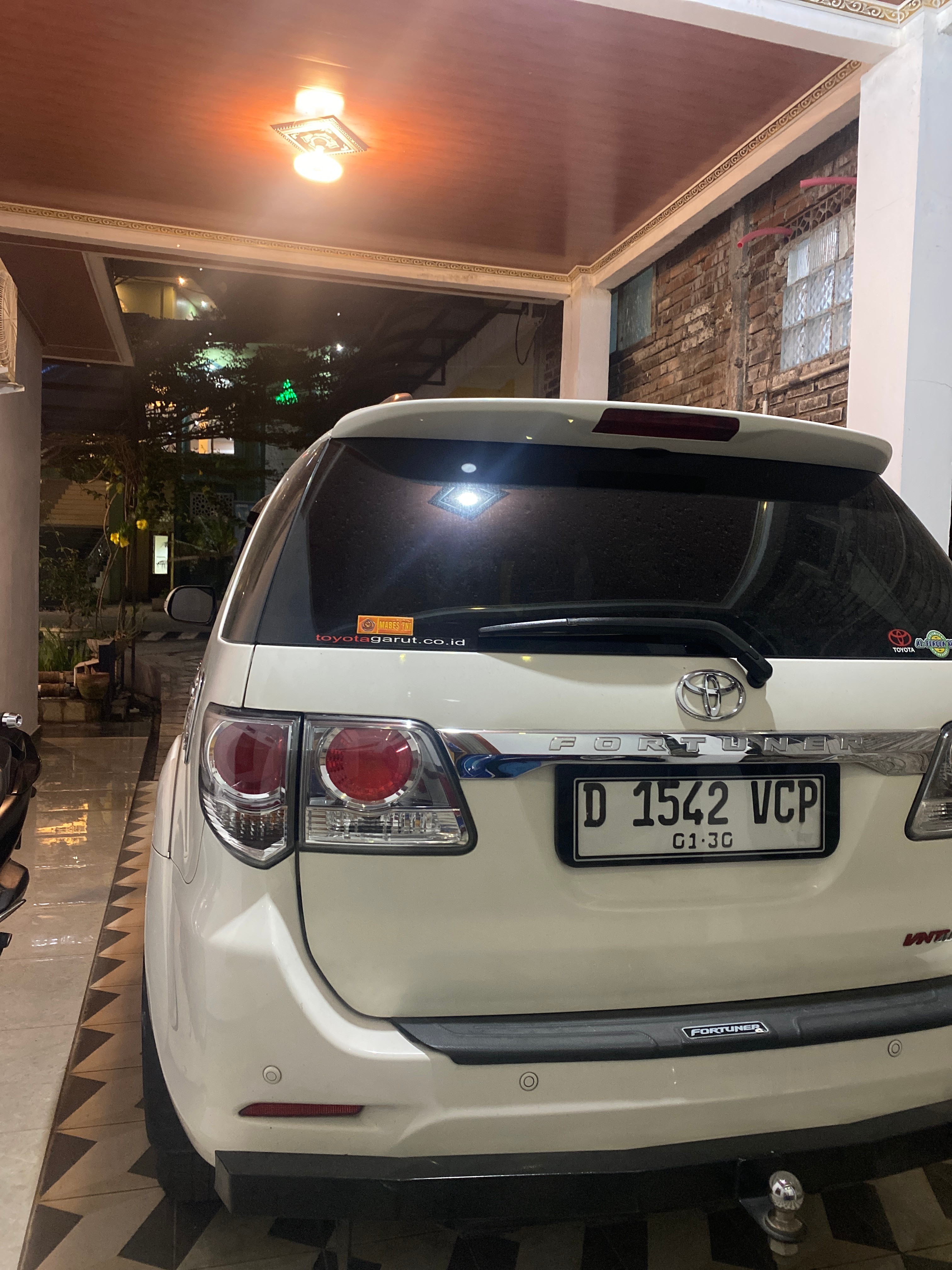 2014 Toyota Fortuner 4X2 G MT DIESEL 2014 Toyota Fortuner 4X2 G MT DIESEL