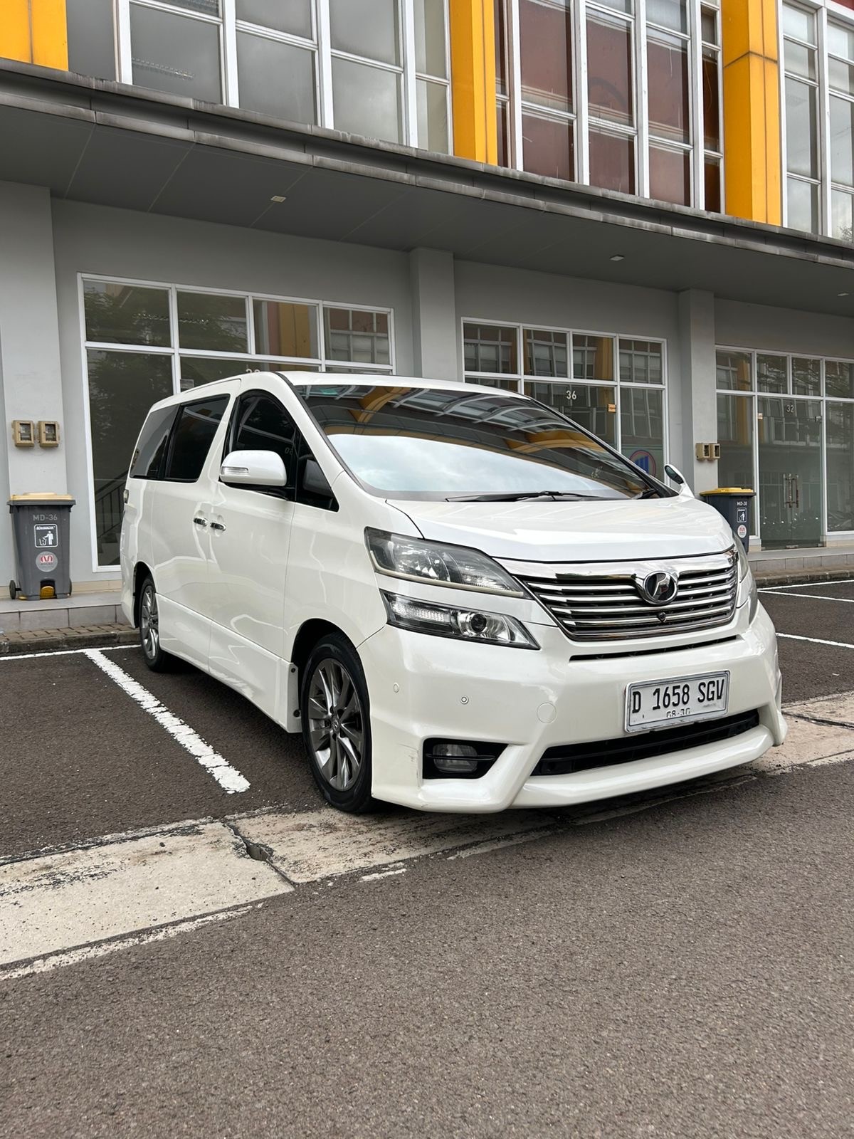 2011 Toyota Alphard Vellfire V 2.4L AT 2011 Toyota Alphard Vellfire V 2.4L AT