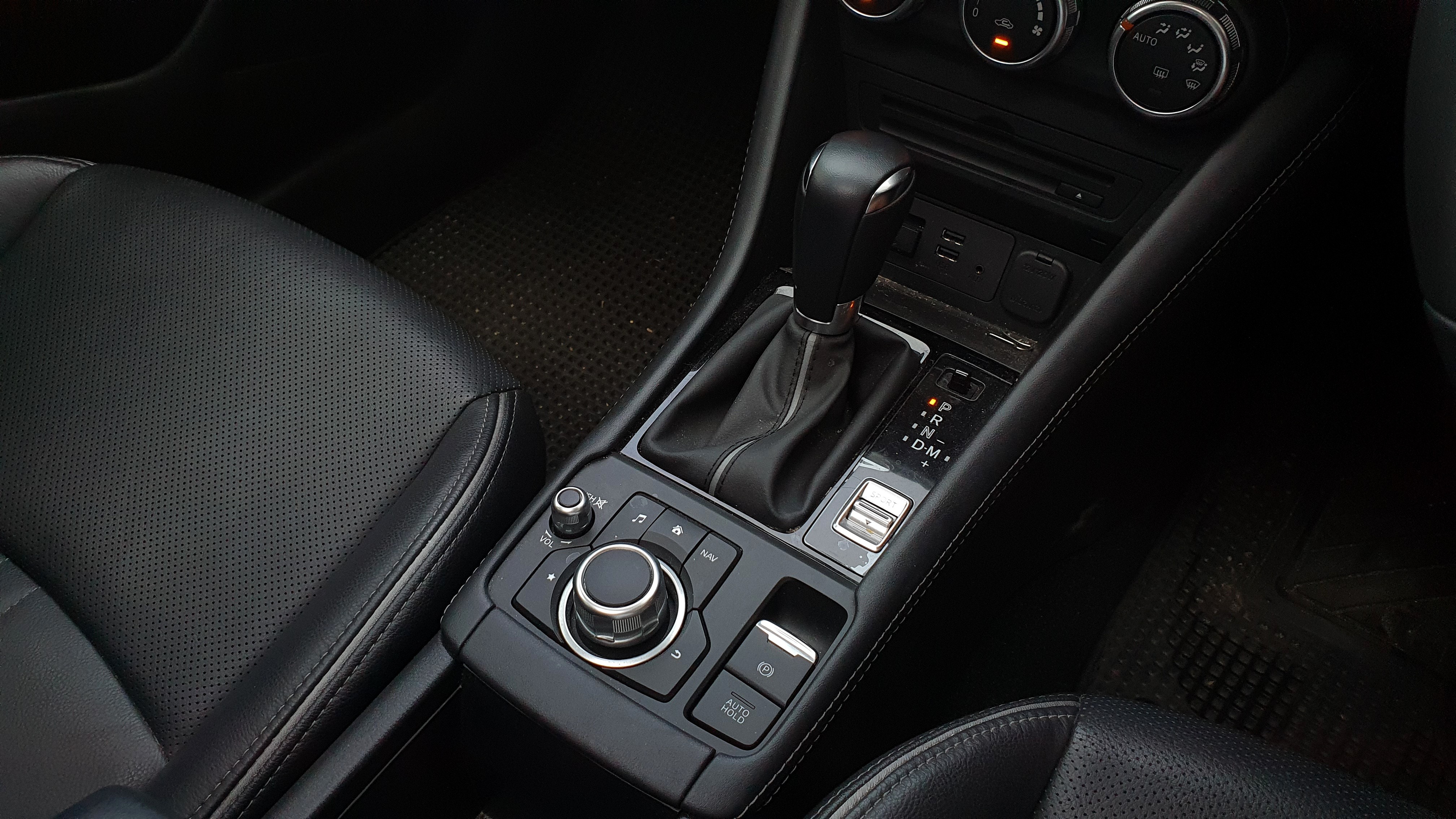 2019 Mazda CX-3 2019 Mazda CX-3