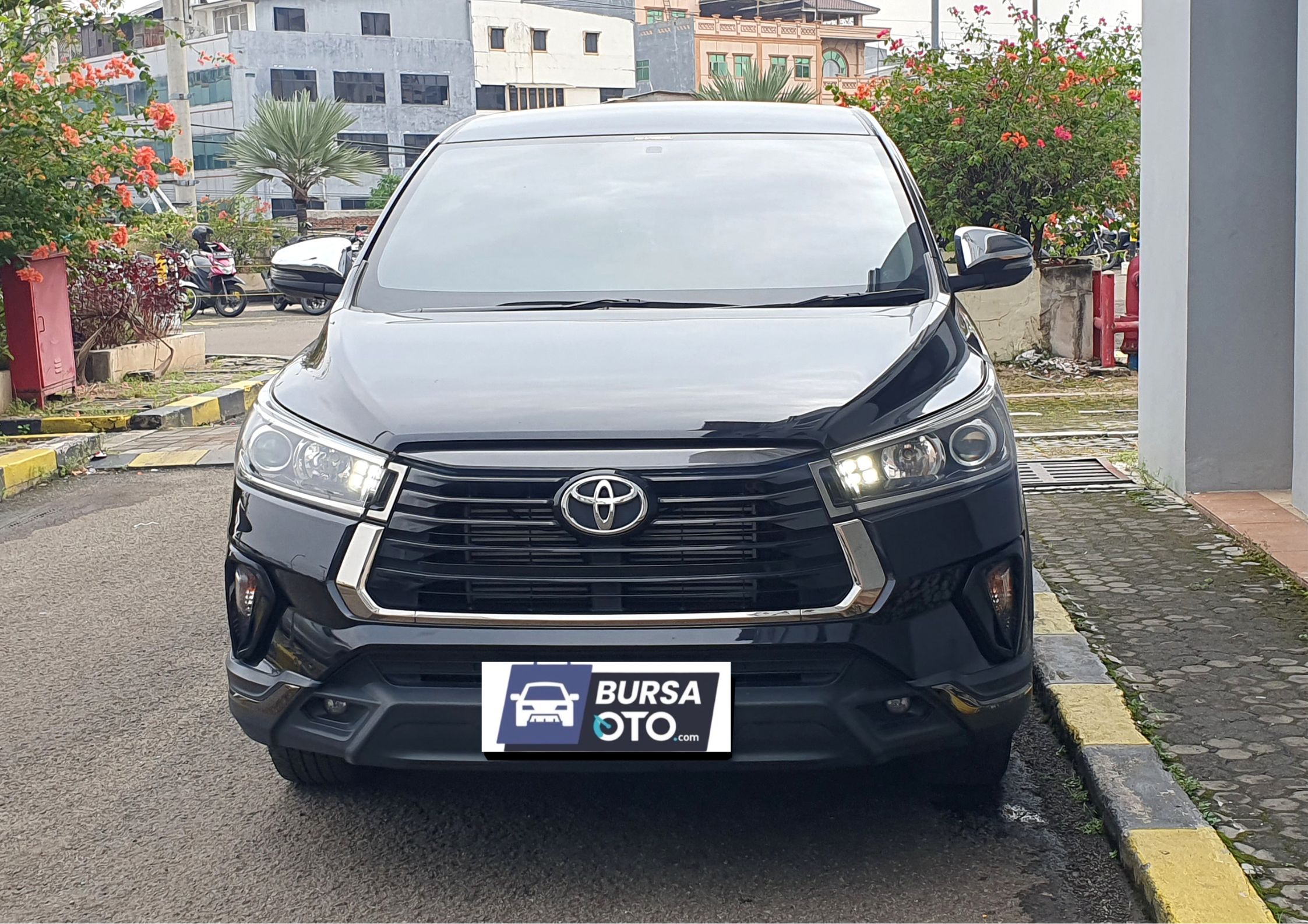 Second Hand 2022 Toyota Venturer Second Hand 2022 Toyota Venturer