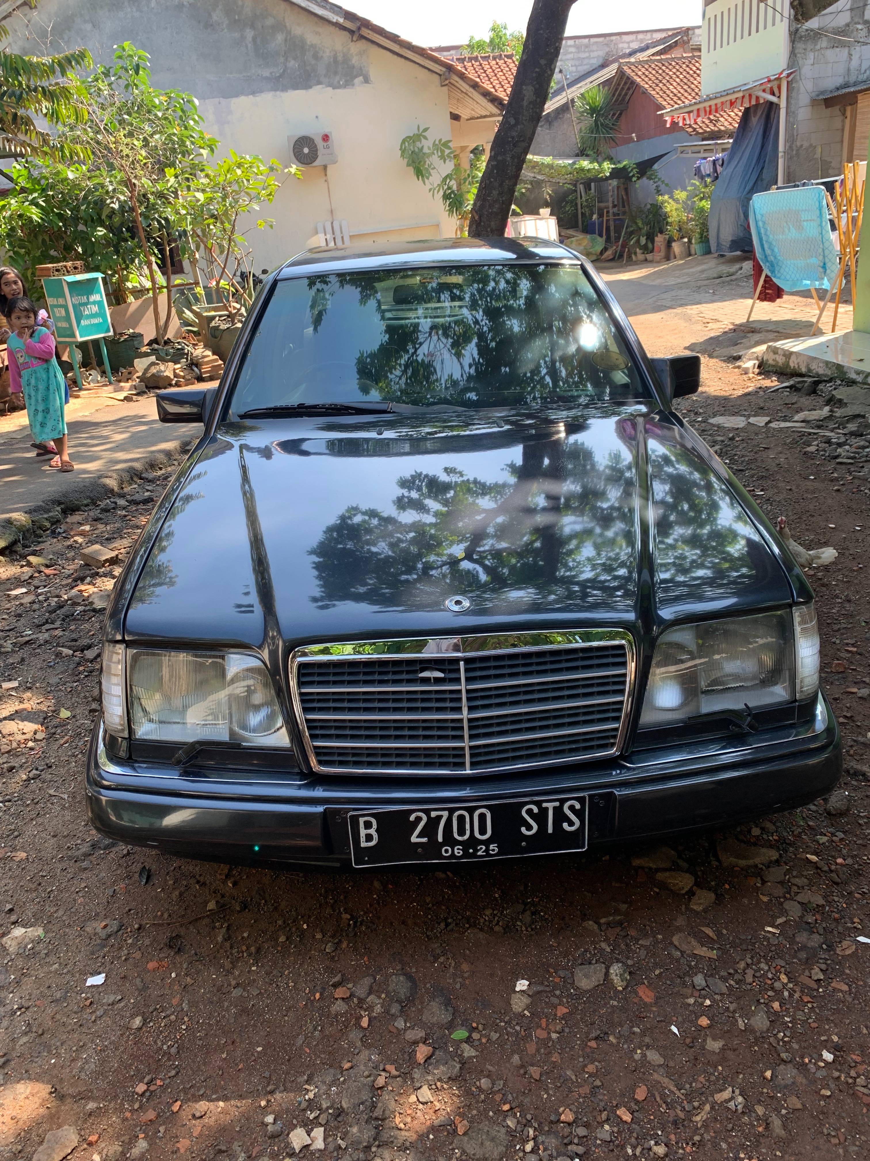 Used 2000 Mercedes Benz E-Class  e220at e220at