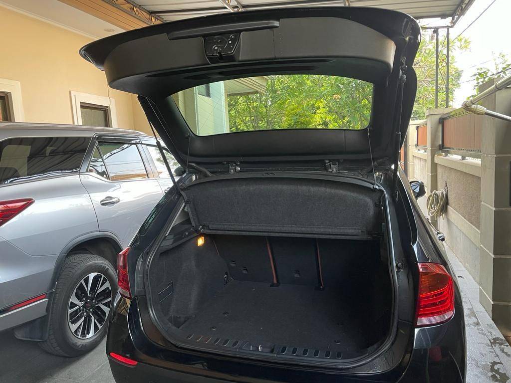 Dijual 2012 BMW X1 sDrive18i sDrive18i Bekas