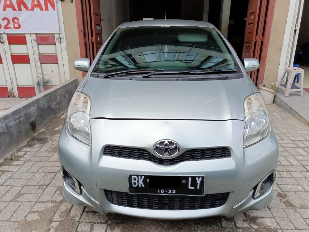 Used 2013 Toyota Yaris E 1.5L MT E 1.5L MT
