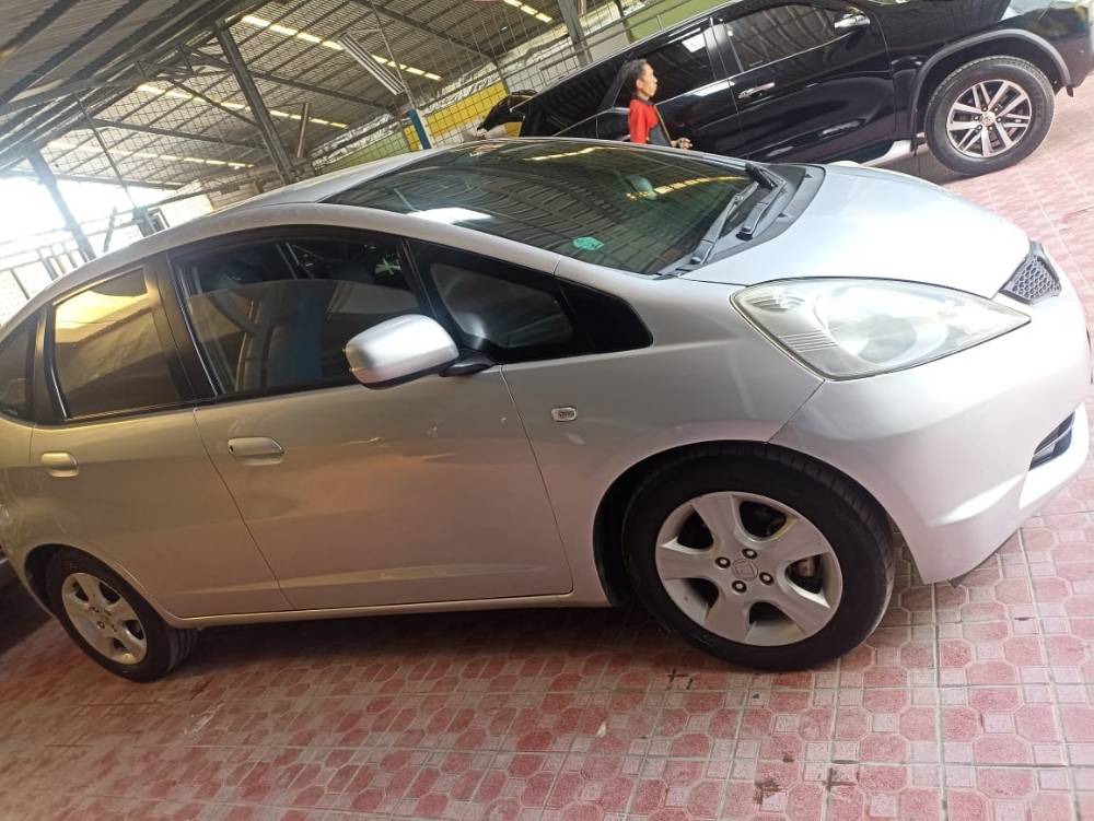 2010 Honda Jazz  1.5L S AT 1.5L S AT tua