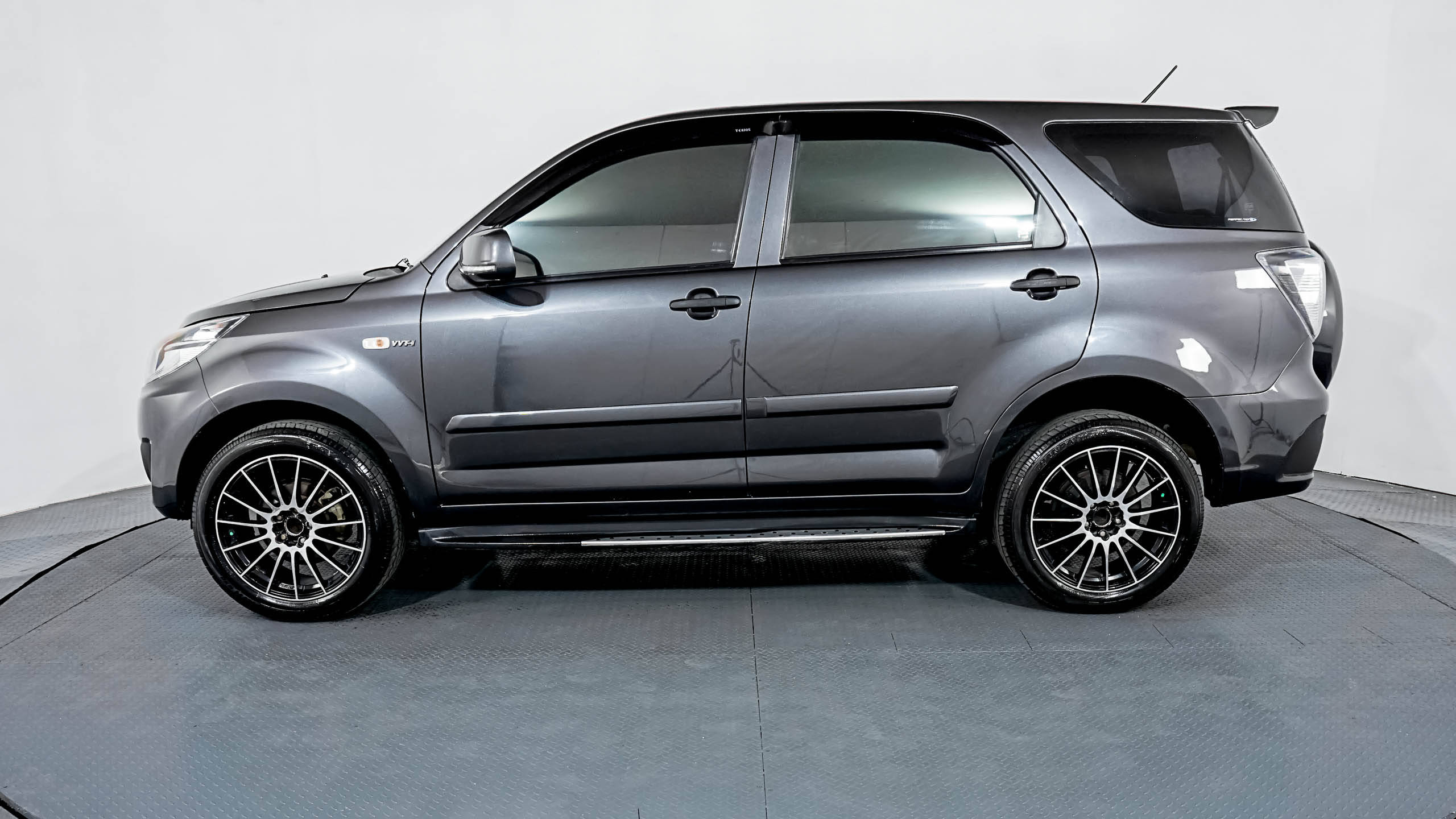 Old 2017 Daihatsu Terios X EXTRA 1.5L MT X EXTRA 1.5L MT