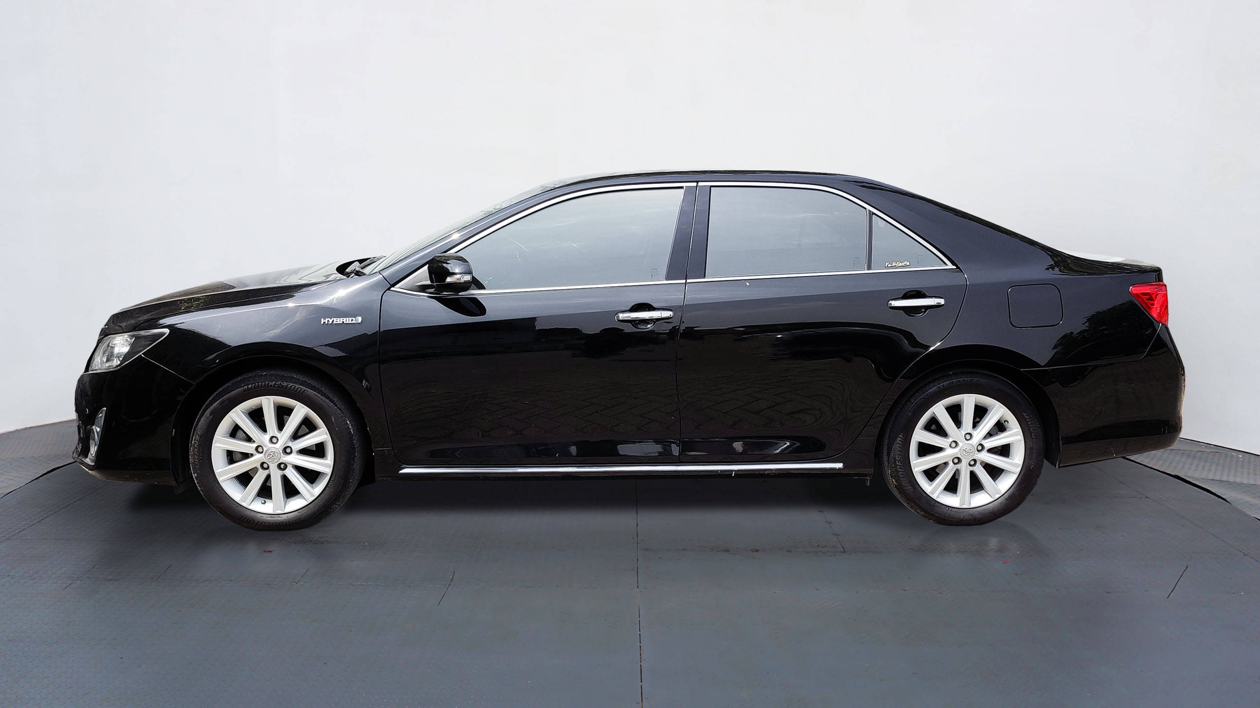 2012 Toyota Camry Hybrid 2.4L AT 2.4L AT tua