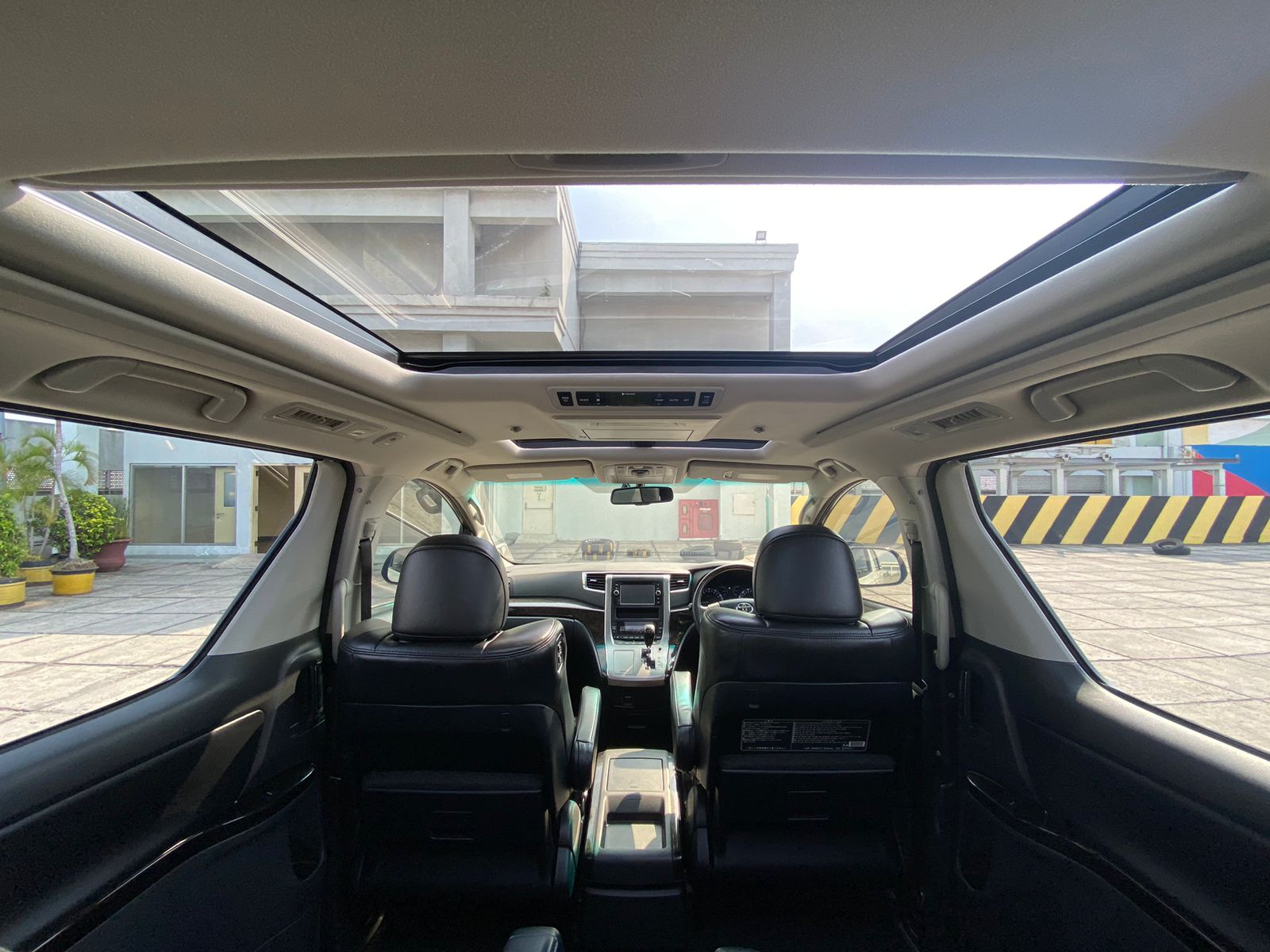 2014 Toyota Alphard 2014 Toyota Alphard