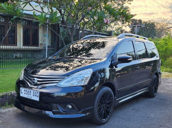 2013 Nissan Grand Livina Bekas 2013 Nissan Grand Livina Bekas