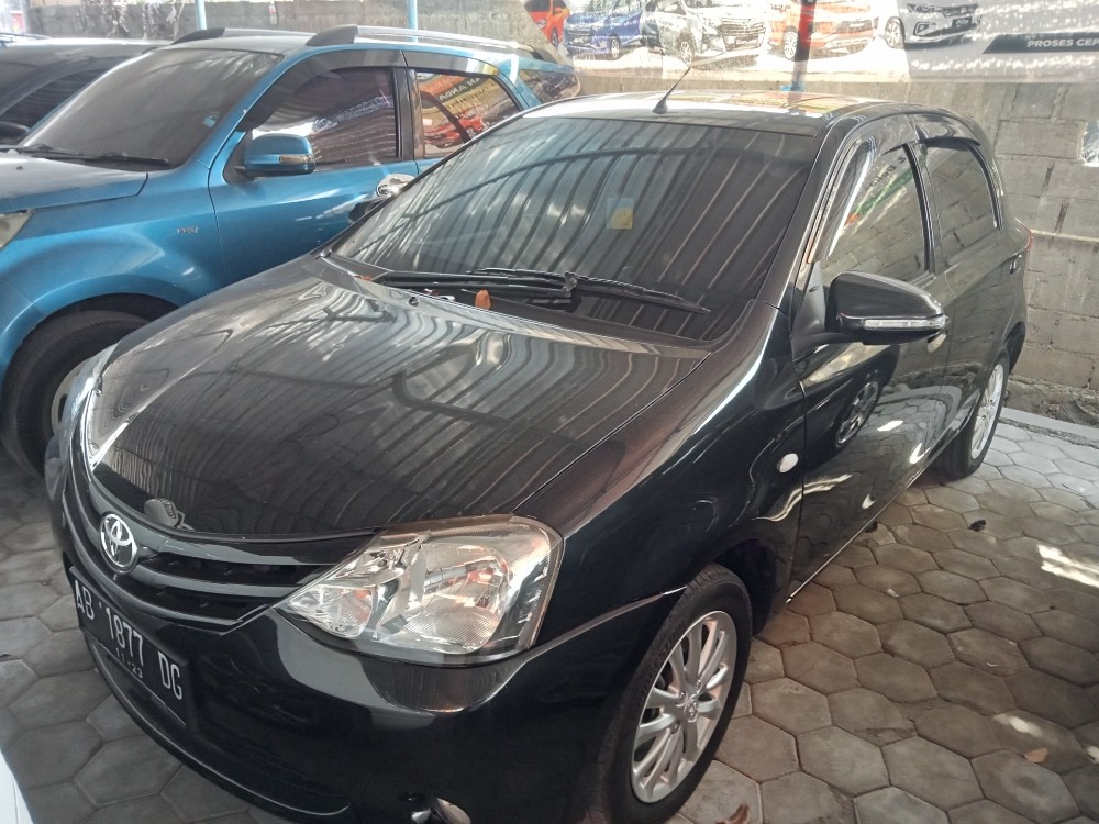 2013 Toyota Etios Valco