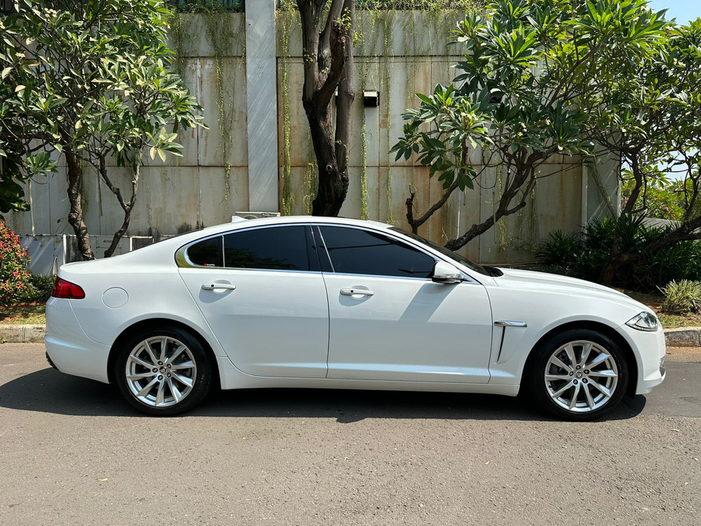 2013 Jaguar XF 2013 Jaguar XF