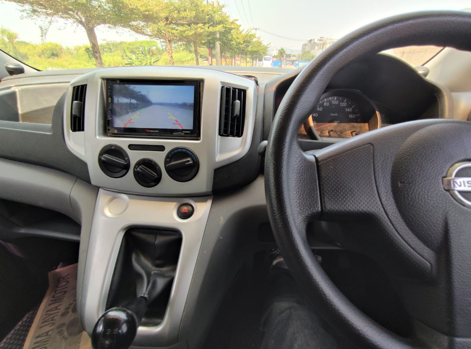 2013 Nissan Evalia 2013 Nissan Evalia