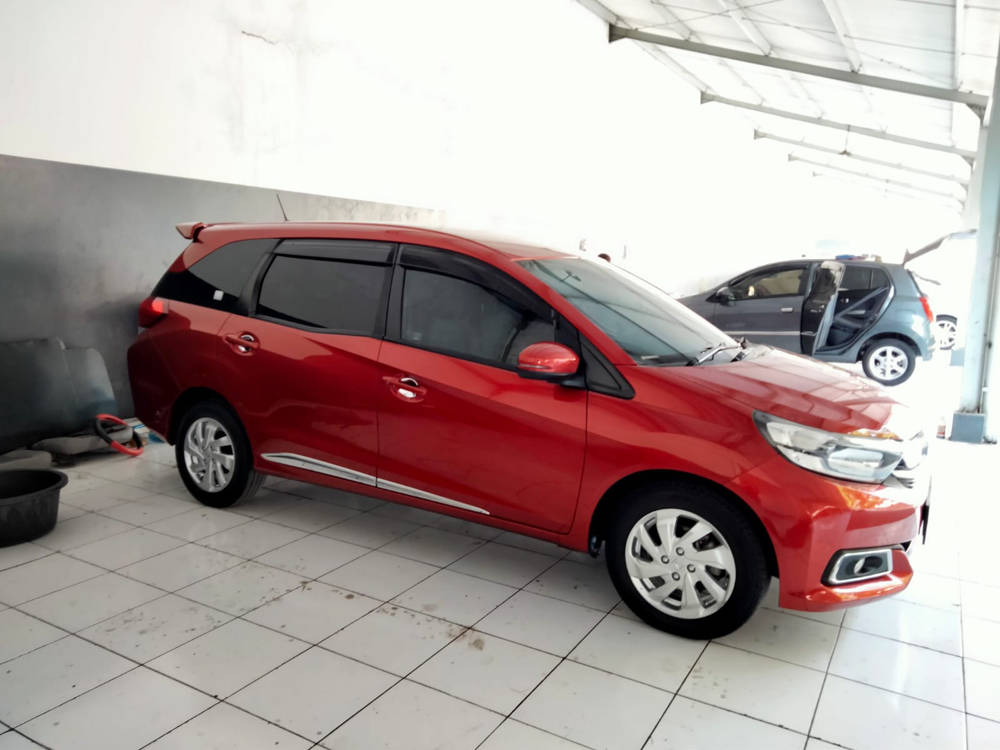 Beli mobil bekas